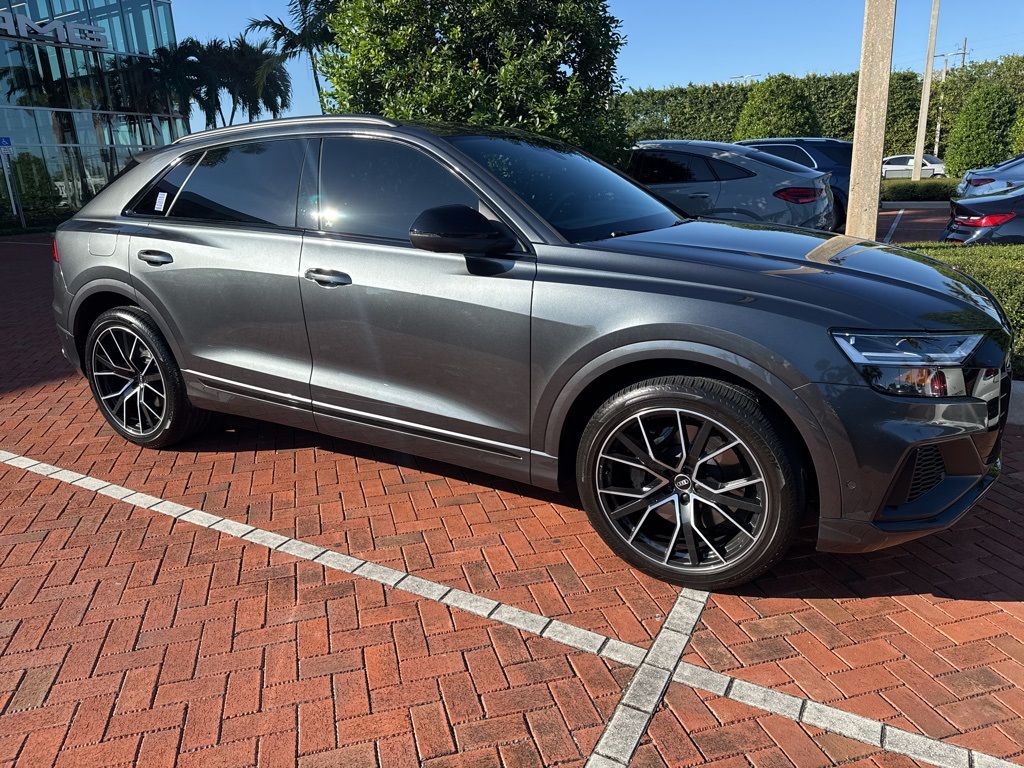 2021 Audi SQ8 Premium Plus's photo
