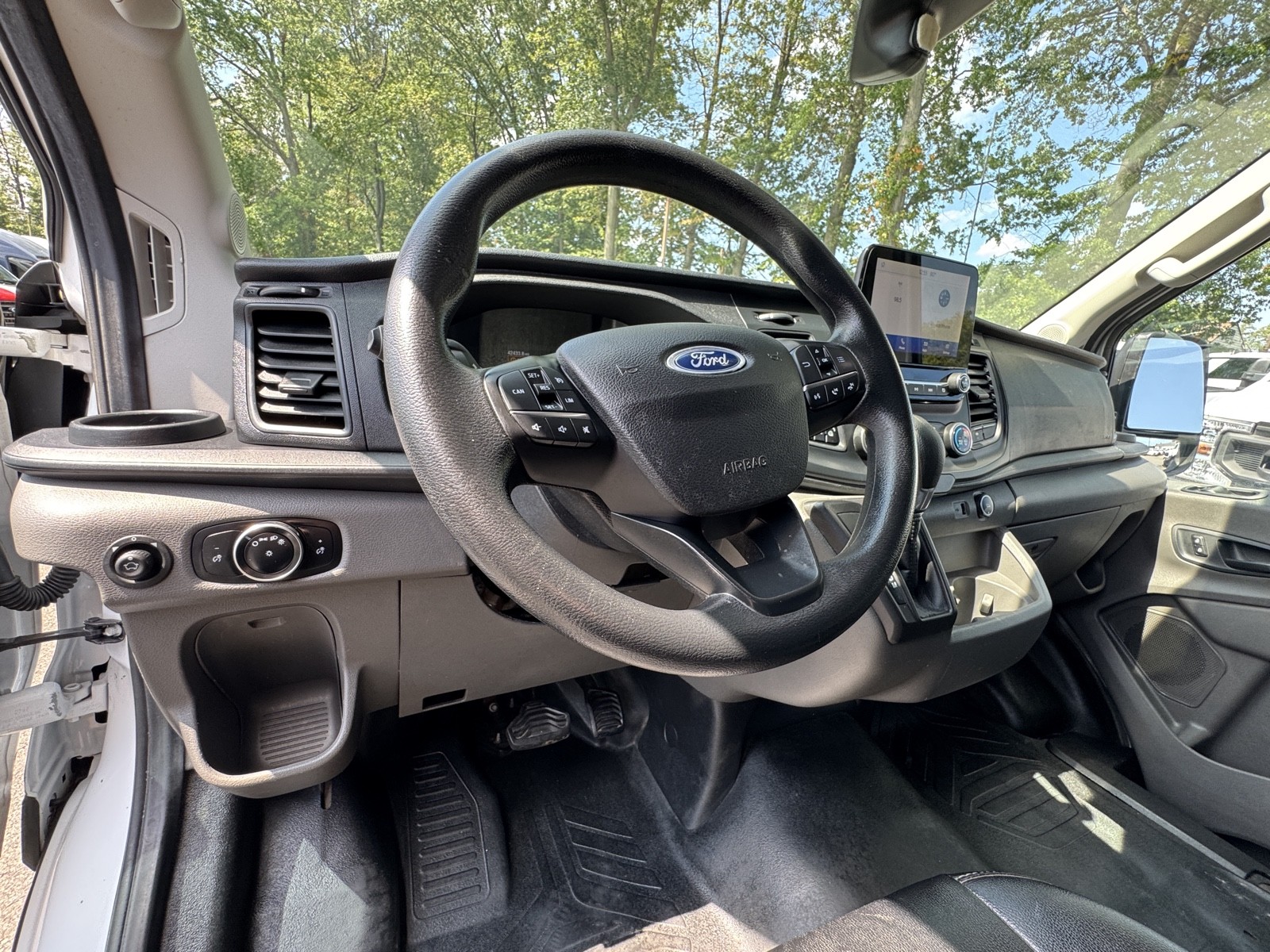 2020 Ford Transit photo 11