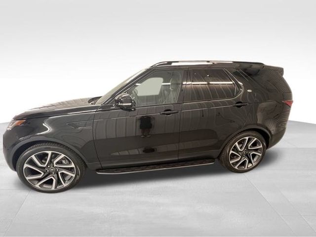 2025 Land Rover Discovery S photo 4