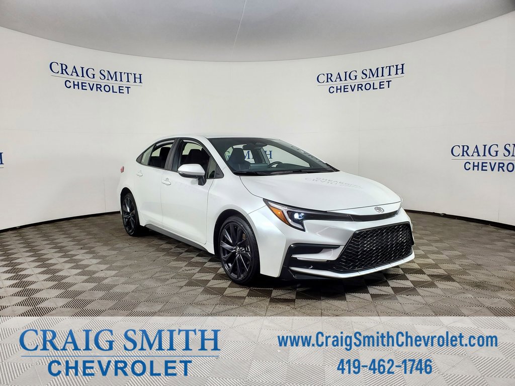 2023 Toyota Corolla SE photo 3