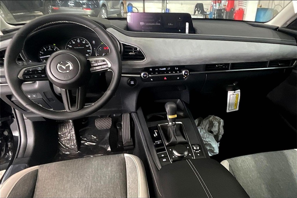 2026 MAZDA CX-30 - Image 4