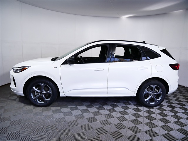 2023 Ford Escape ST-Line photo 4