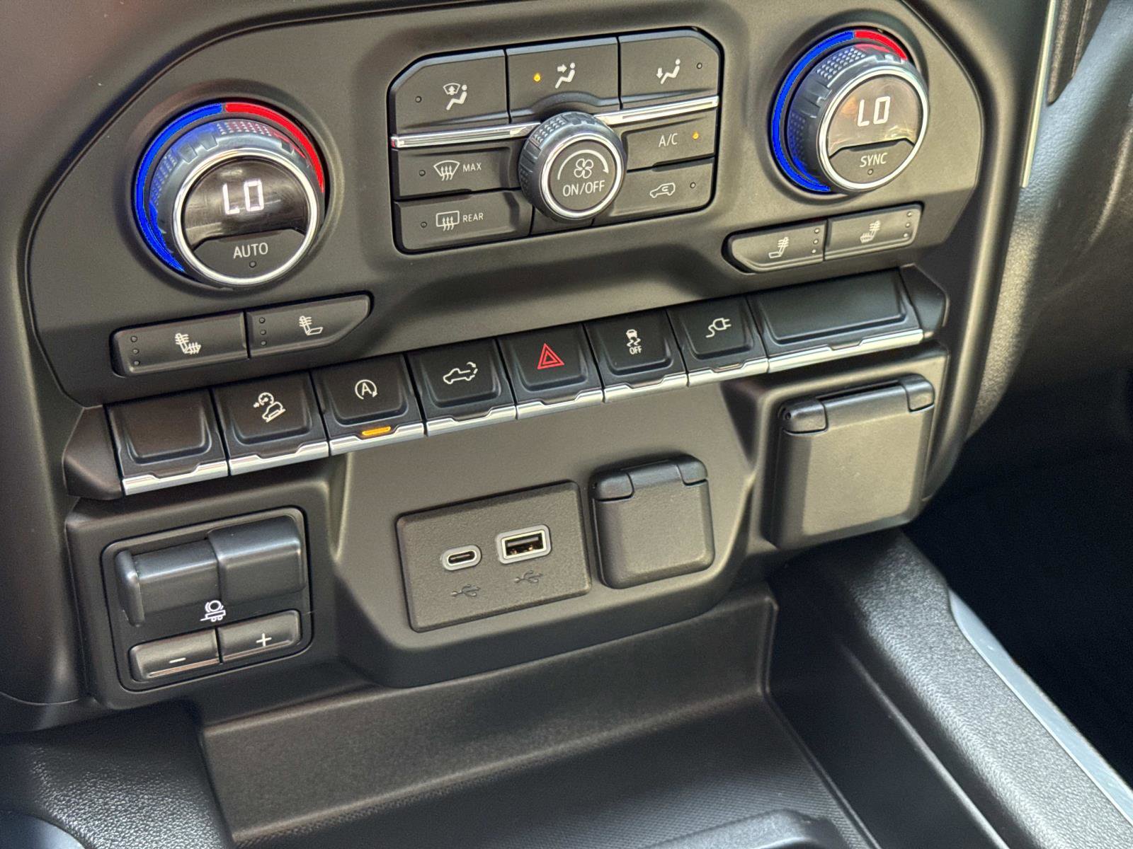 2021 Chevrolet Silverado 1500 LT Trail Boss photo 24