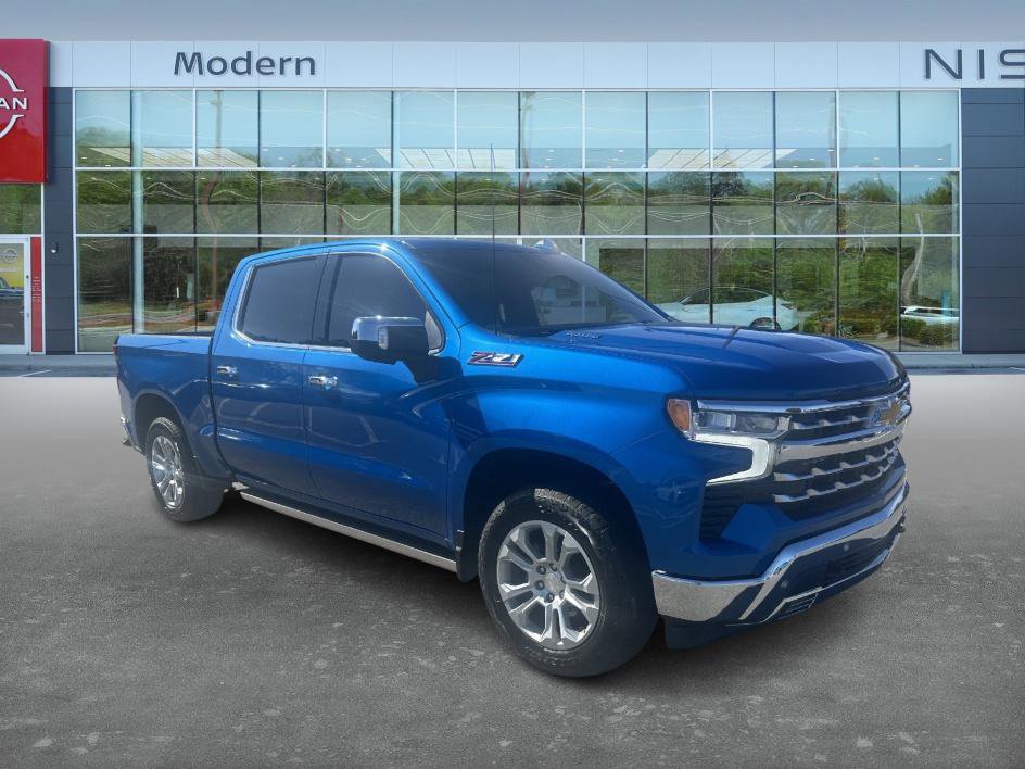 2022 Chevrolet Silverado 1500 LTZ photo 2