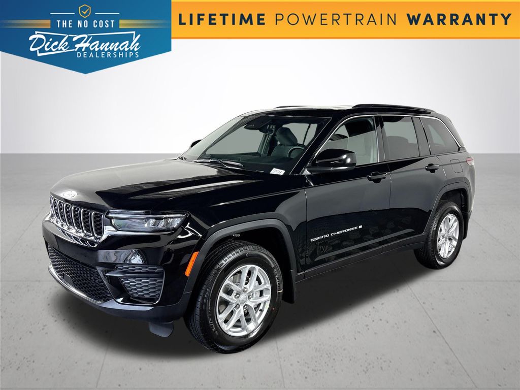 2025 Jeep Grand Cherokee Laredo's photo