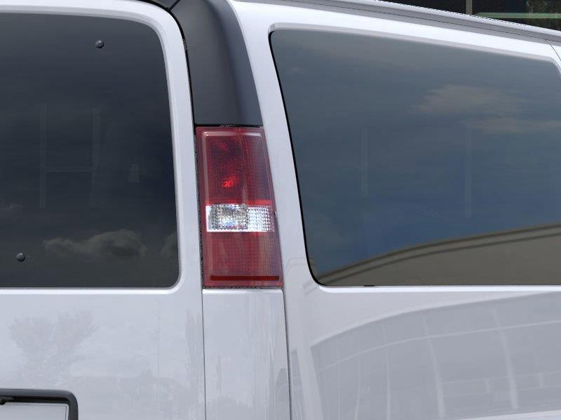 2025 Chevrolet Express Passenger 3500 photo 10