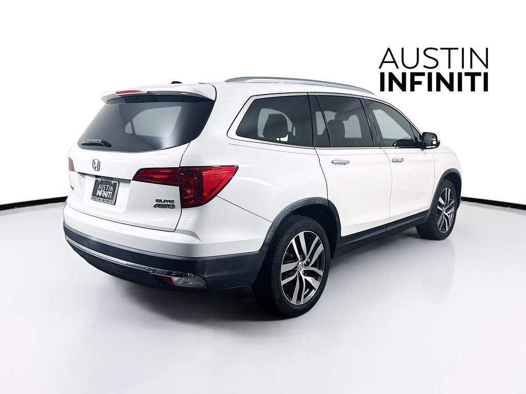 2016 Honda Pilot Elite photo 7