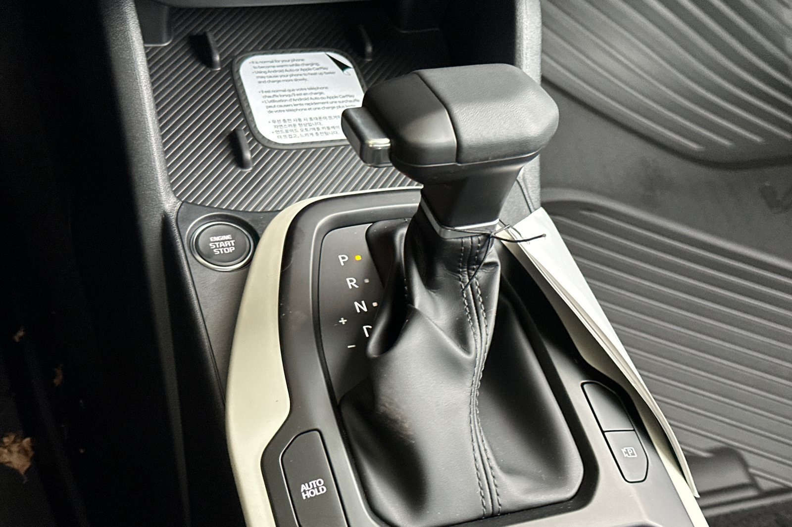 2025 Kia K4 GT-Line photo 14