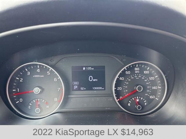 2022 Kia Sportage LX photo 9