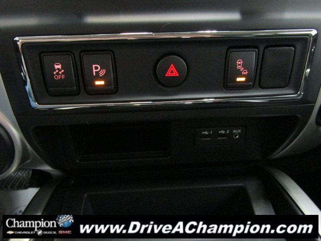 2019 Nissan Titan PRO-4X photo 34