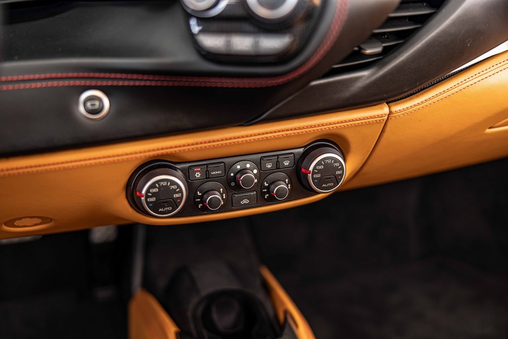 2018 FERRARI 488 - Image 26