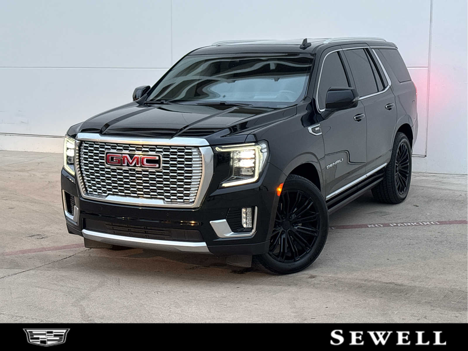 2021 GMC Yukon Denali's photo