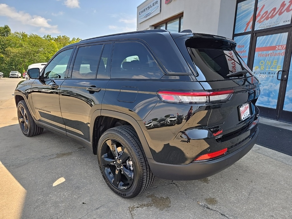 2025 Jeep Grand Cherokee Altitude X photo 7