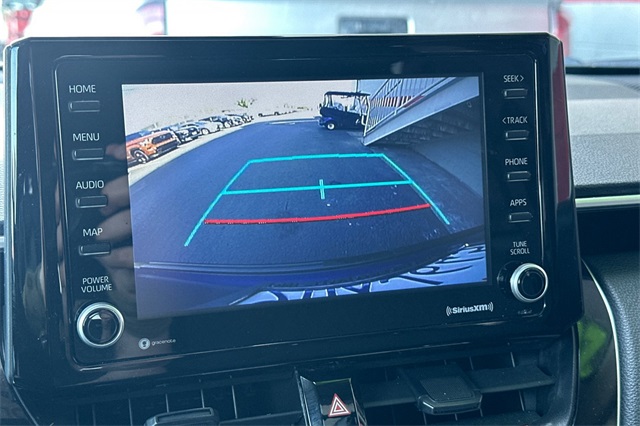 2022 Toyota Corolla Cross LE photo 18