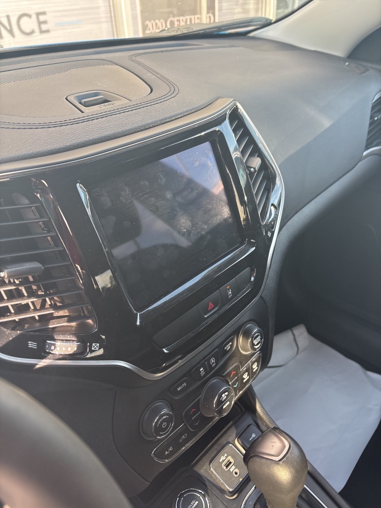 2022 Jeep Cherokee Limited photo 3