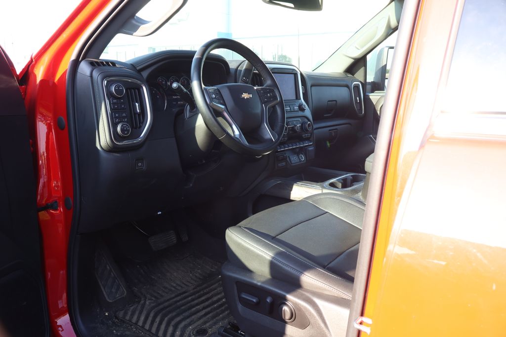 2023 Chevrolet Silverado 2500HD LTZ photo 13
