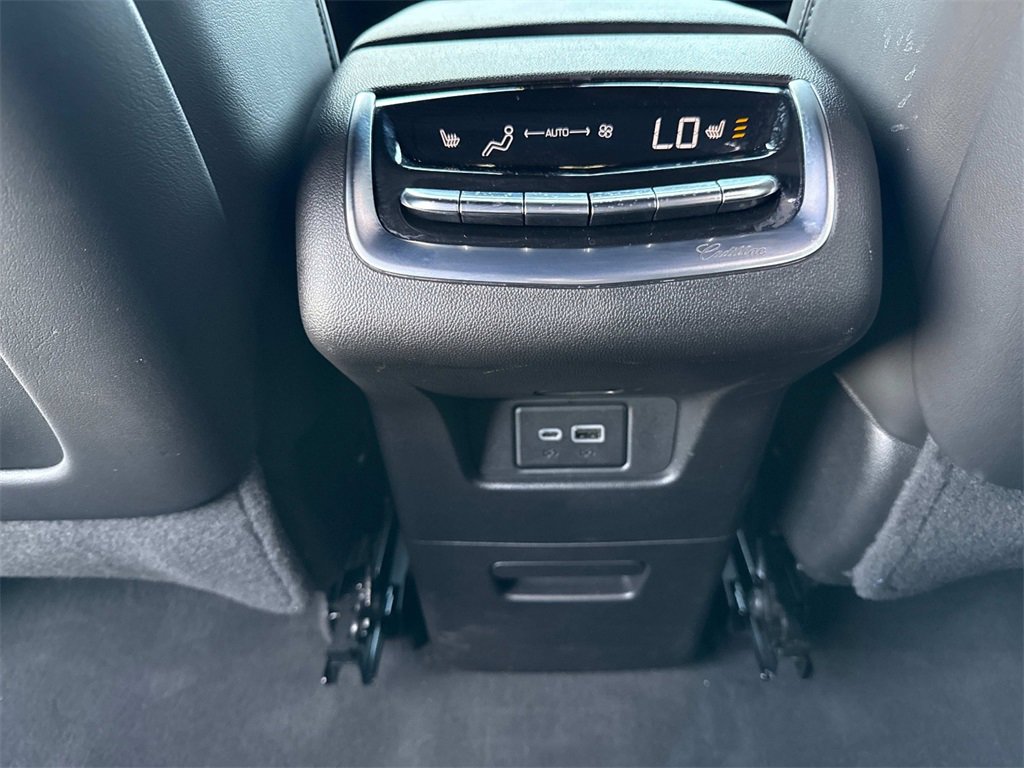 2023 Cadillac XT6 Sport photo 14