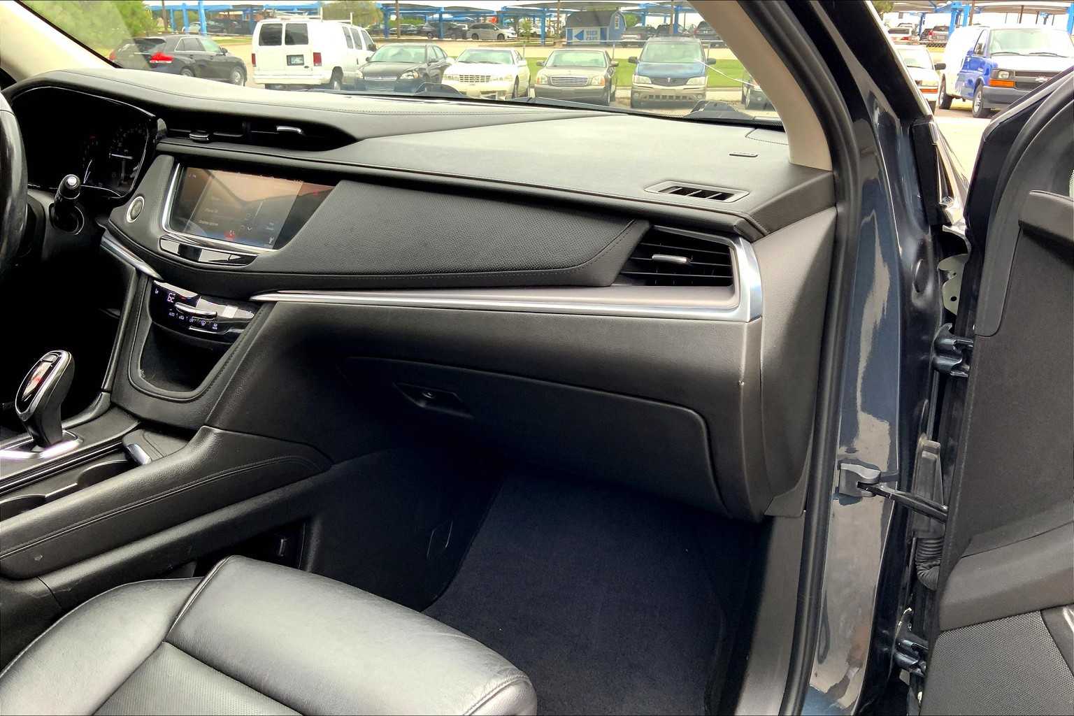 2019 Cadillac XT5 Luxury photo 17