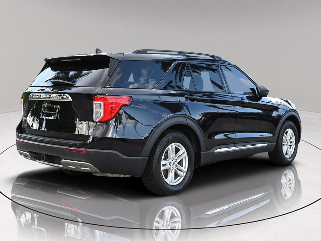 2021 Ford Explorer XLT photo 6