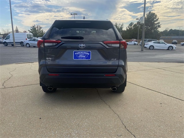 2024 Toyota RAV4 XLE Premium photo 3