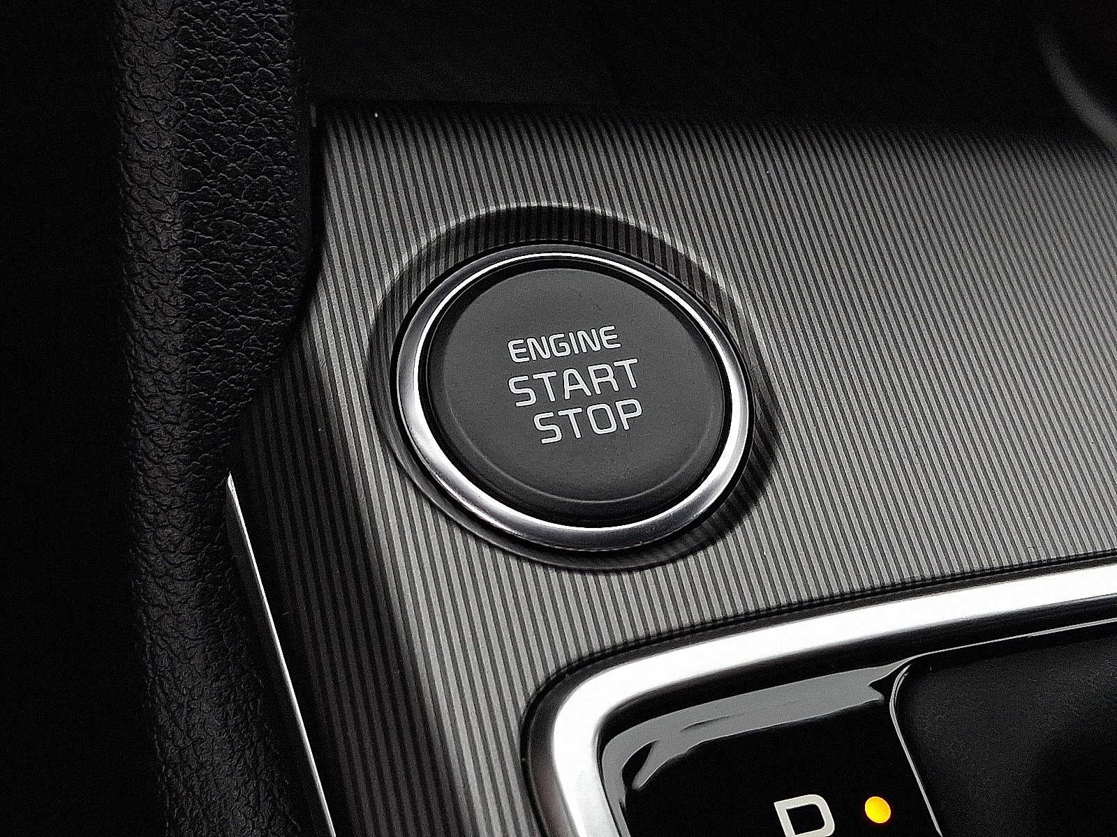 2026 Kia Sportage EX photo 13