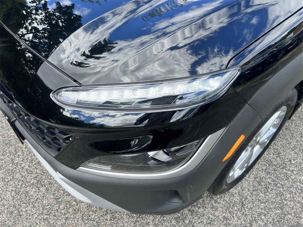 2023 Hyundai Kona SEL photo 8