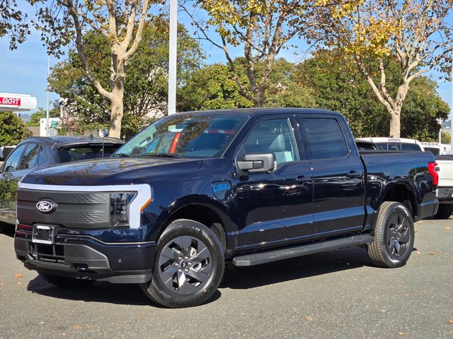 2025 Ford F-150 XLT photo 2