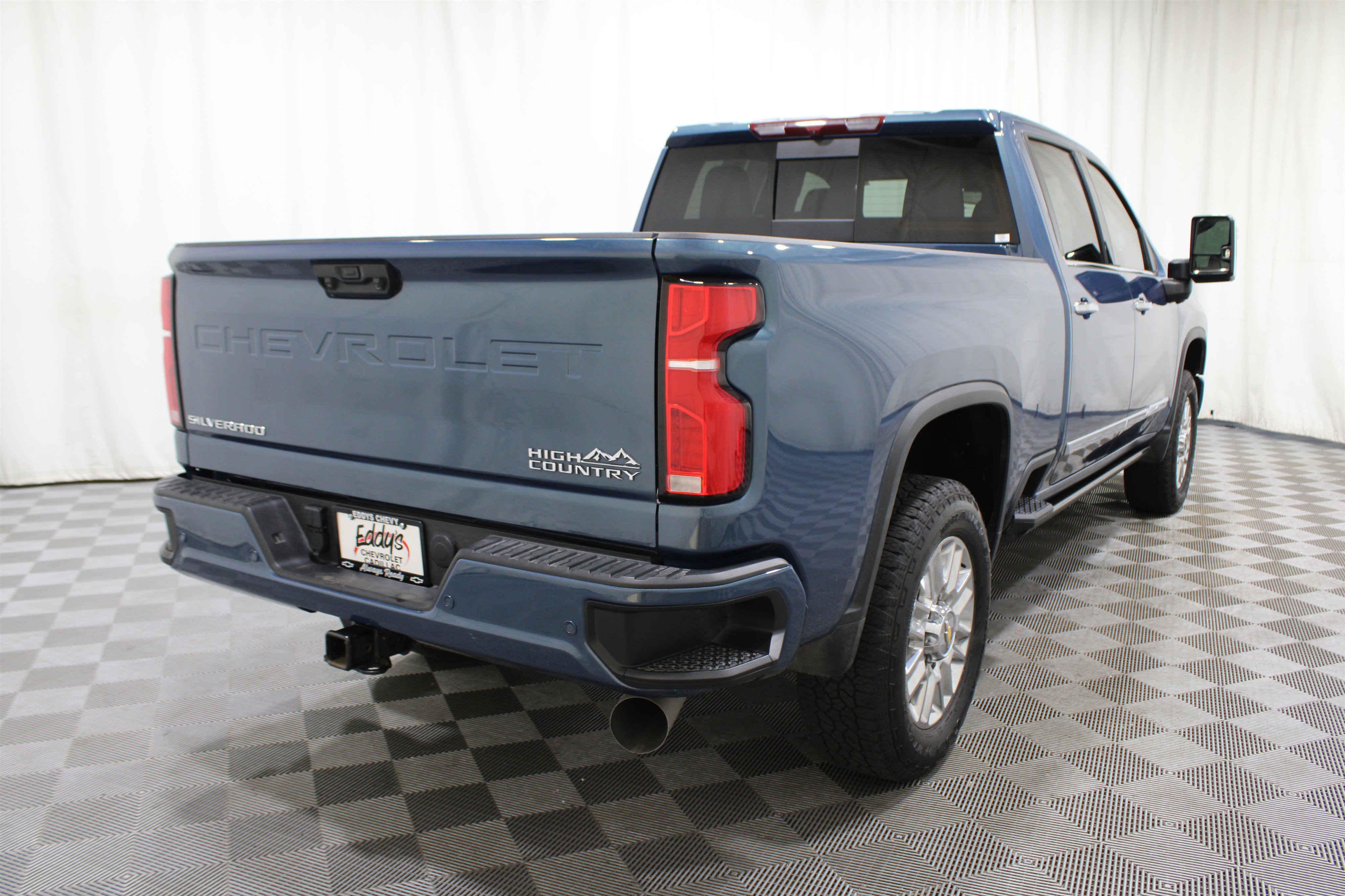 2025 Chevrolet Silverado 2500HD High Country photo 15