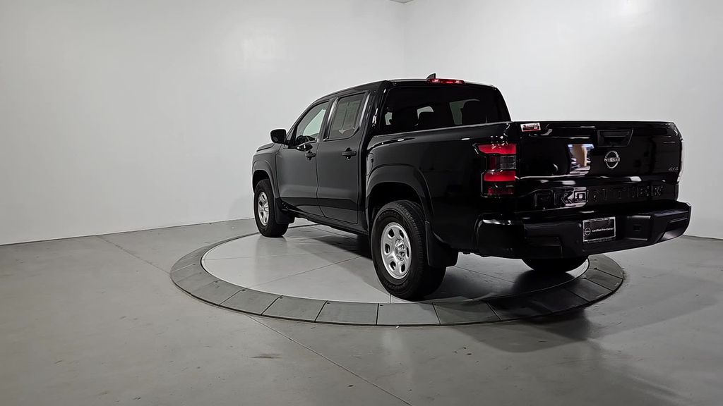 2022 Nissan Frontier S photo 3