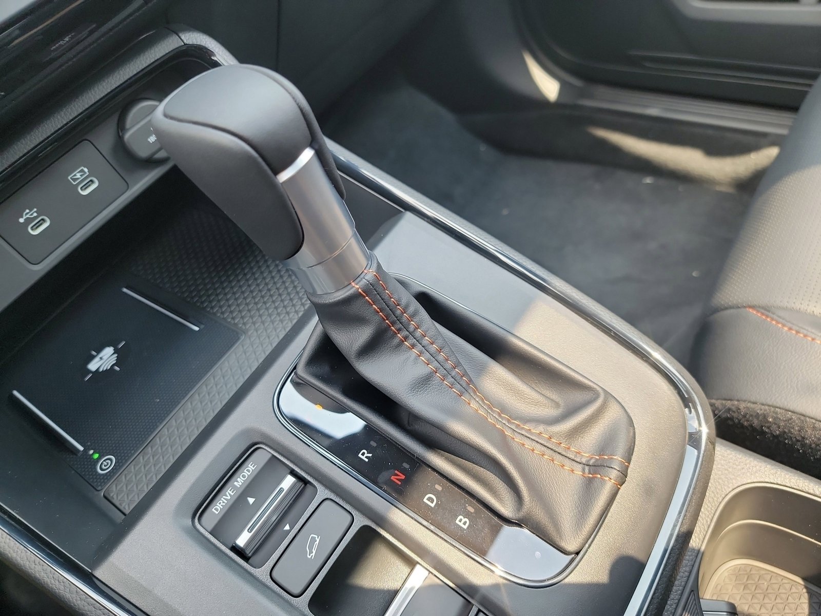 2026 Honda CR-V Hybrid Sport Touring photo 14