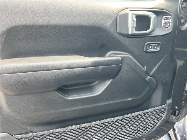 2021 Jeep Gladiator Sport photo 25