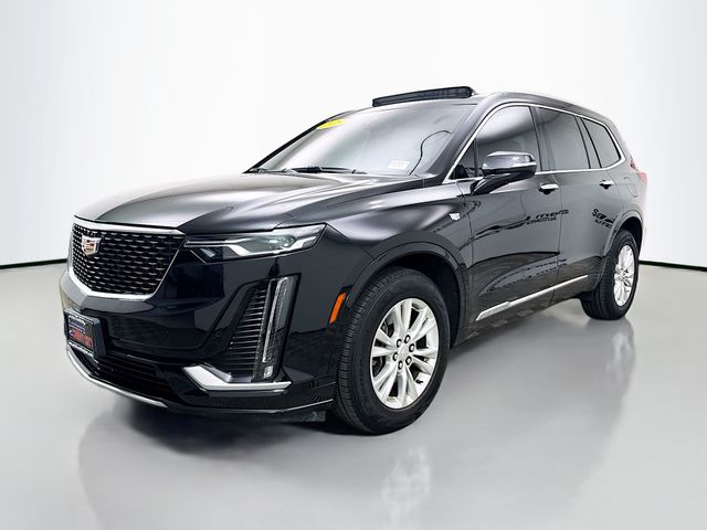 2023 Cadillac XT6 Luxury photo 2