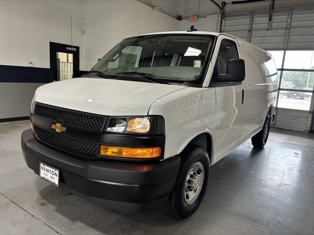 2025 Chevrolet Express Cargo 2500 photo 29