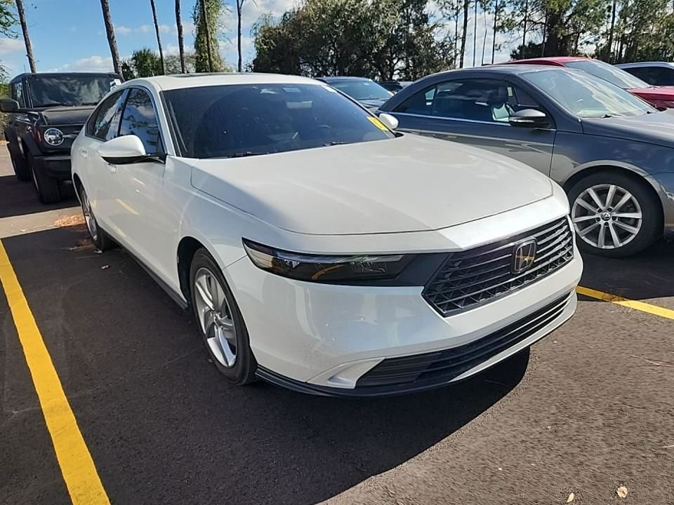 2023 Honda Accord EX's photo