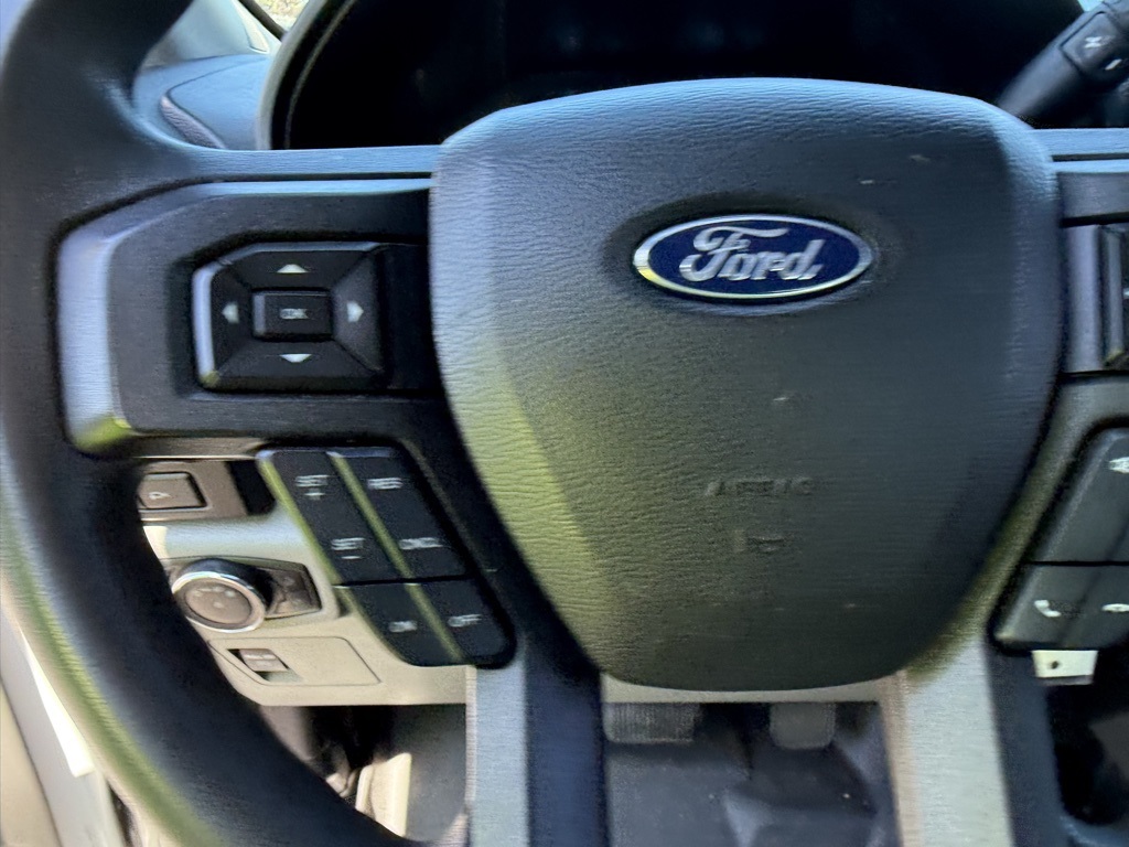 2020 Ford F-150 XL photo 11