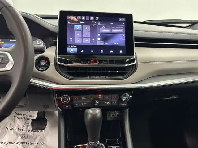 2024 Jeep Compass Limited photo 18