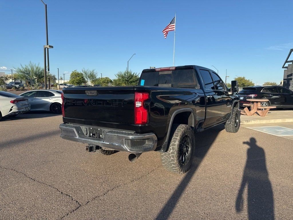 2020 Chevrolet Silverado 3500HD LTZ photo 3