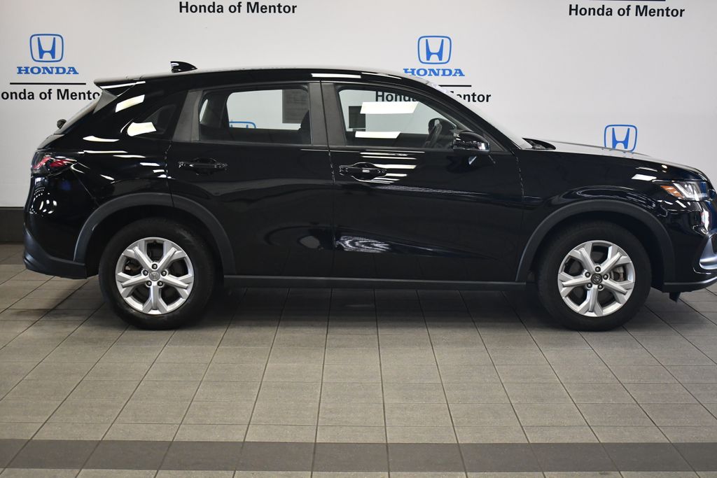 2023 Honda HR-V LX photo 7