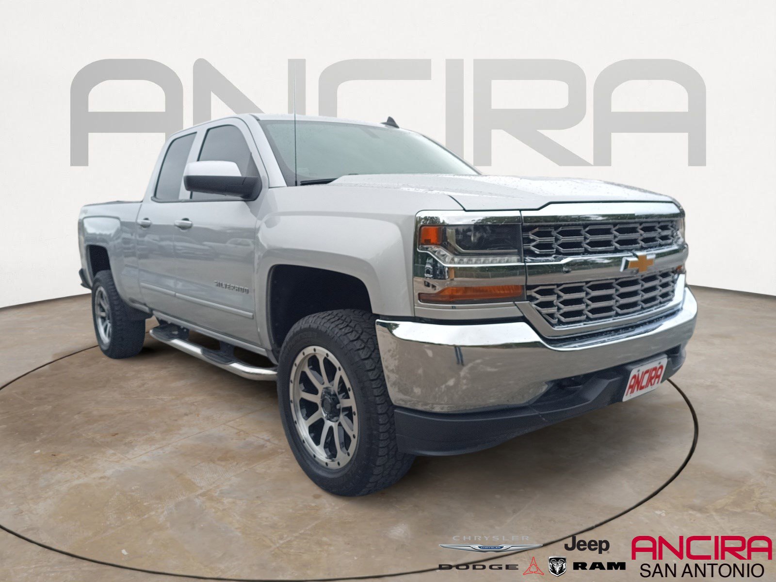 2019 Chevrolet Silverado 1500 LD LT's photo