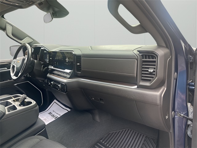 2022 Chevrolet Silverado LT 1500 photo 38