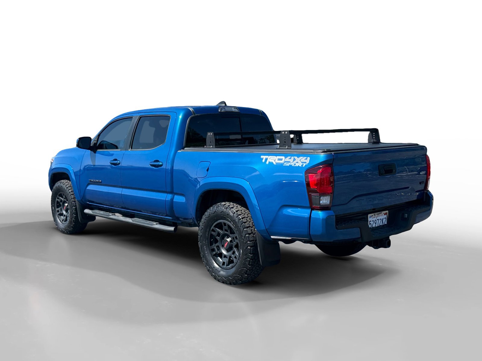 2018 Toyota Tacoma TRD Sport photo 3