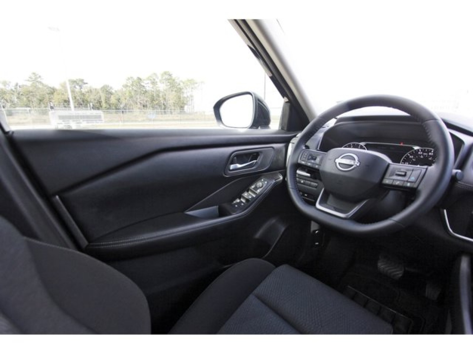 2025 Nissan Rogue SV Black at Robbins Nissan