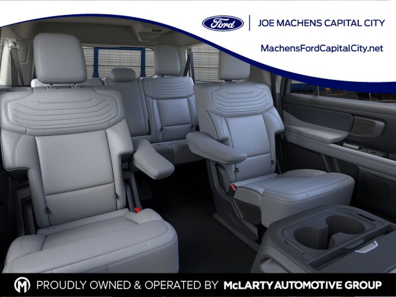 2025 Ford Expedition Platinum MAX photo 11