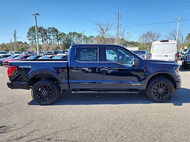 2025 Ford F-150 XLT photo 2