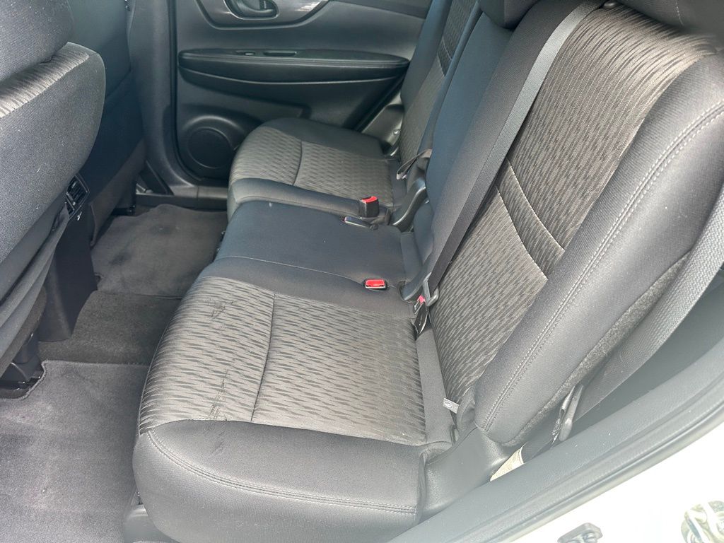 2019 Nissan Rogue S AWD photo 6