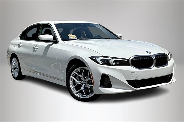 2025 BMW 3 Series 330i's photo