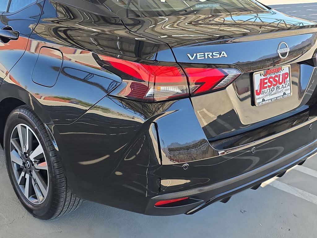 2024 Nissan Versa SV photo 31