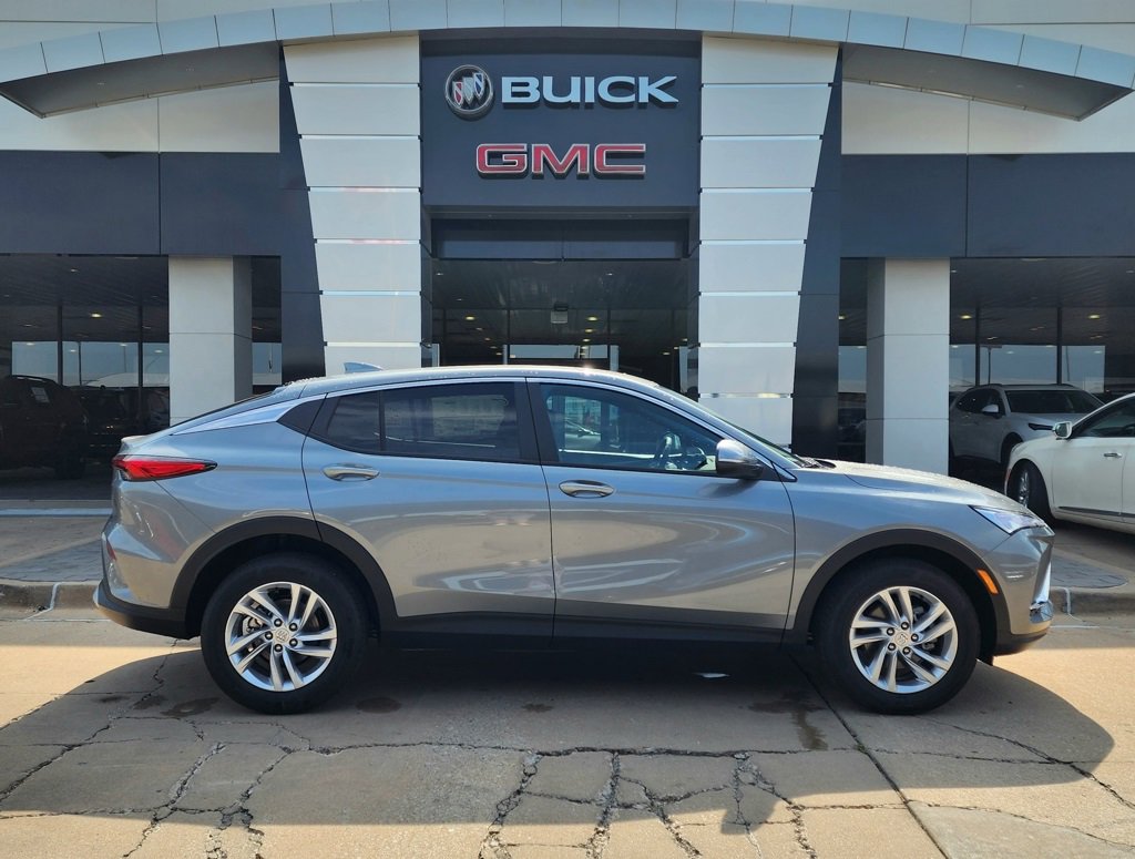 2025 Buick Envista Preferred photo 2