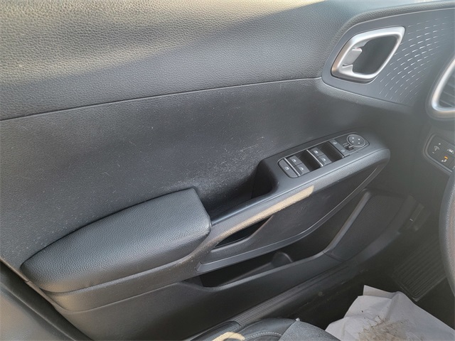 2020 Kia Soul S photo 29
