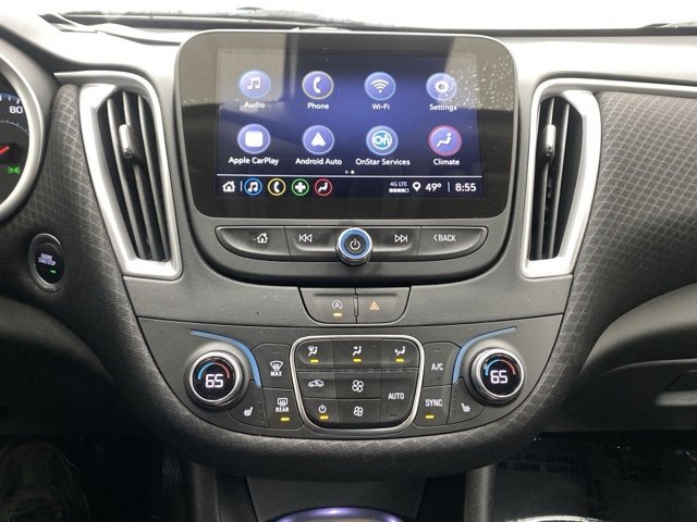 2025 Chevrolet Malibu 1LT photo 3